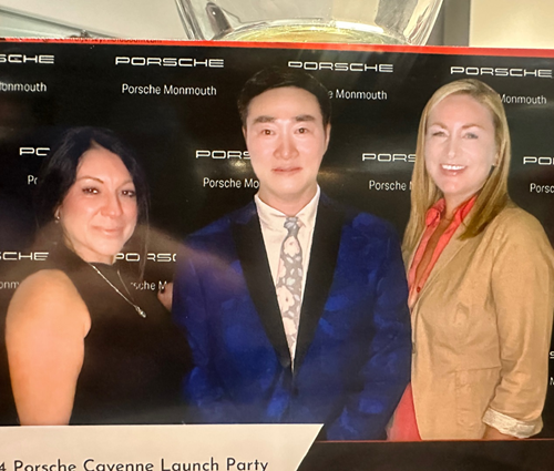 麦秀两歧 擎天之柱——山东枣庄书法家王桂棋受到洪秀柱接见