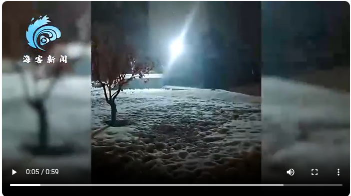 河南鹅毛大雪满天飞 积雪脚脖子深