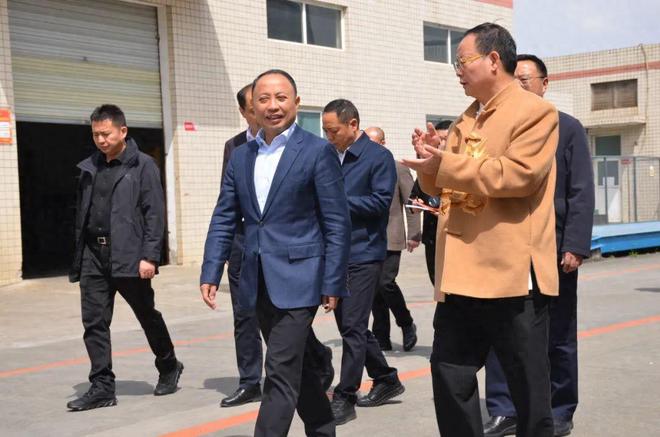 广元市委书记何树平一行赴金宫川派调研参观，共谋合作发展