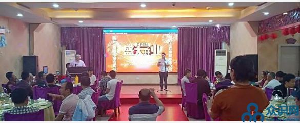 西南交大希望医院副院长袁福一行为创业者青春梅送去100万资金