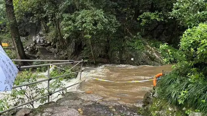 杭州灵隐寺发大水