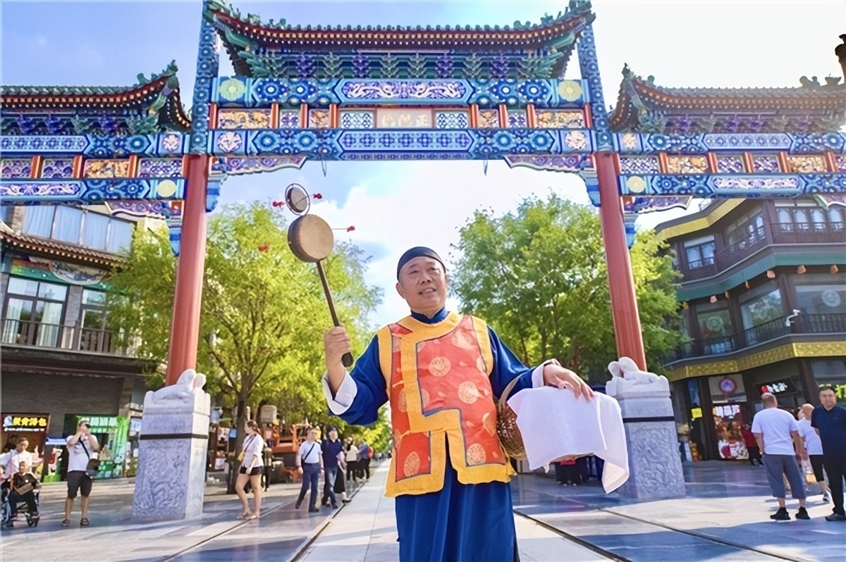  北京中轴线上 京城叫卖大王吆喝“王致和”