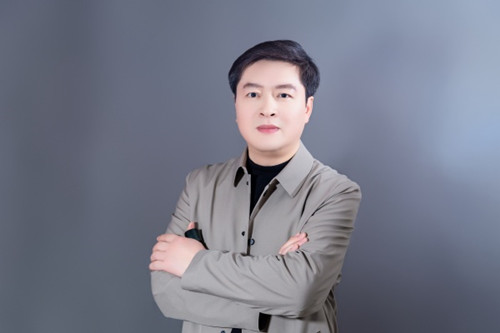 日照中天峰独秀 访河南好仁堂健康管理有限公司董事长赵峰