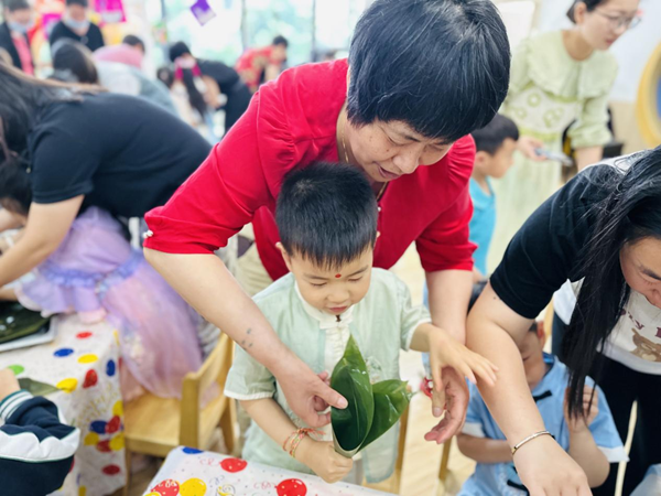 效能大提升 服务更暖心——河北丰南全力推进“高效办成一件事”