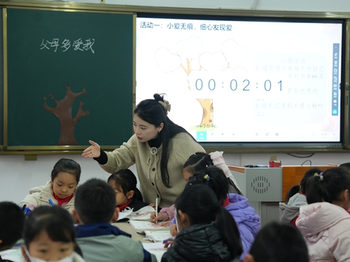 酱君山酒：巴拿马万国博览会再添华彩，闪耀世界舞台