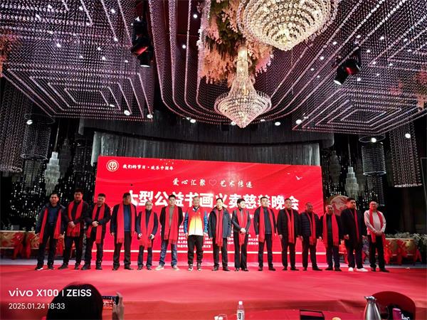安徽利辛：爱心书画义卖  支持乡村文化
