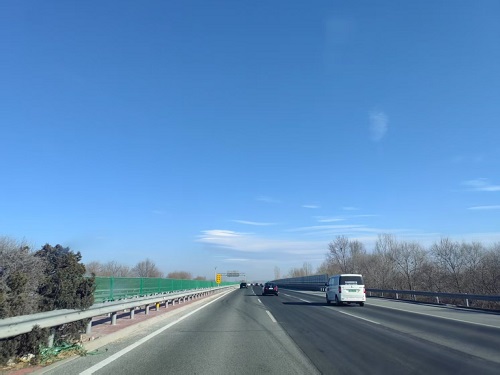 节后返程路畅，安全意识不能“放假”