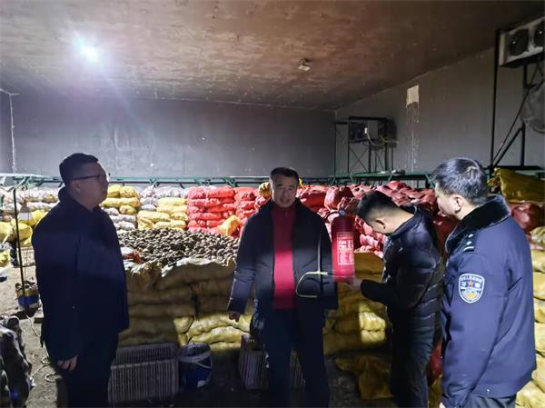 黑龙江宝清县夹信子镇：消防安全大检查 筑牢安全“防火墙”