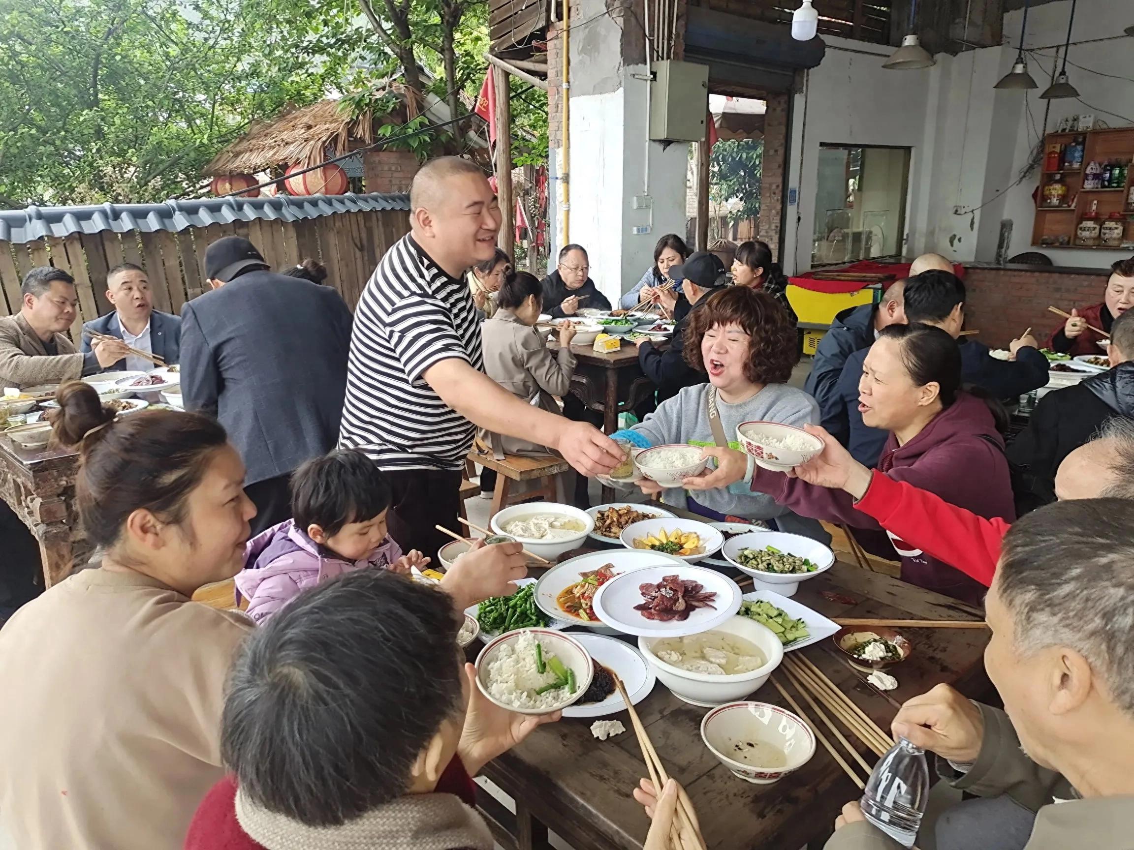 涪陵磐石玉寨：一场舌尖与宣传的双重盛宴