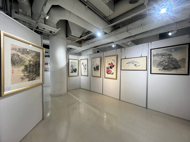 展厅内景 (1).jpg