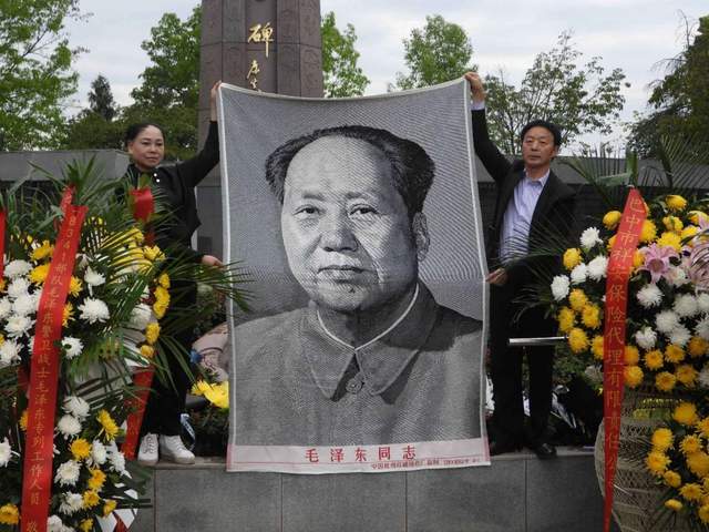 缅怀革命英烈，传承红军精神