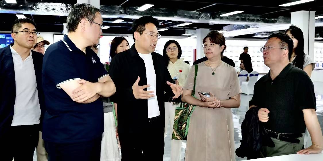 第二届“一带一路”案例研究坊专家团队走进